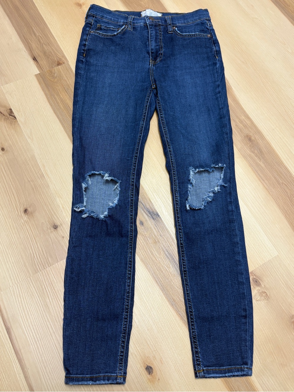 Free People We The Free Busted Knee Skinny Jeans Size 27R Distressed Blue